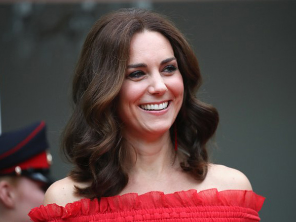 Cantiknya Kate Middleton Kenakan Mahkota Kesayangan Putri Diana