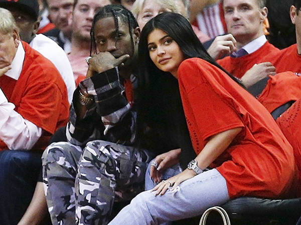 Kylie Jenner Segera Rencanakan Pernikahan dengan Travis Scott?