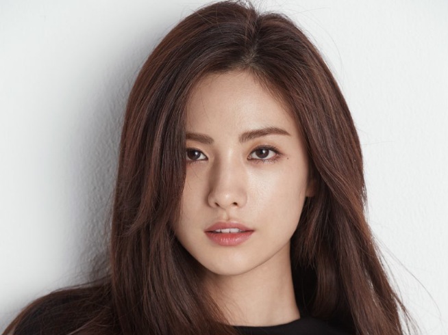 Nana Gabung Agensi Baru Setelah 15 Tahun Bersama Pledis Entertainment