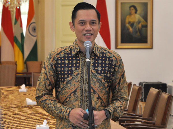 Imam Nahrawi Baru Jadi Tersangka, Demokrat Sudah Incar Kursi Menpora untuk AHY?