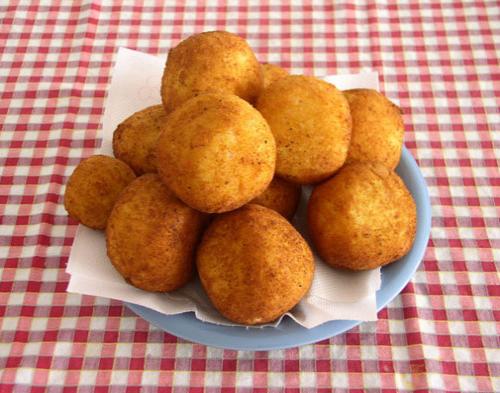 Aracini, Salah Satu Makanan L ezat dari Sisilia