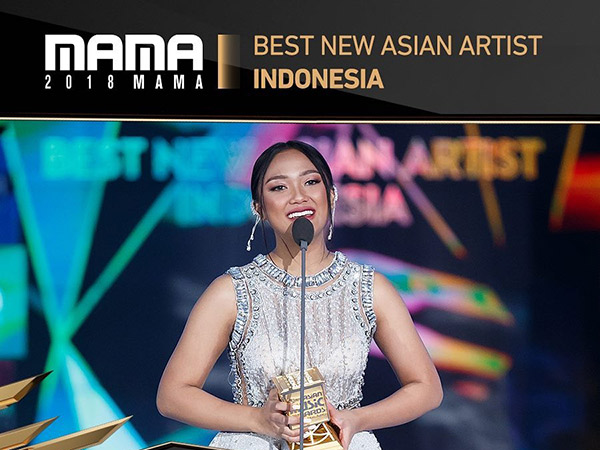 Menang 2 Piala #MAMA2018, Marion Jola 'Jangan' Jadi Trending di Korea Selatan