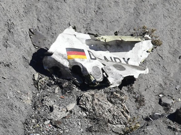 Dunia Berduka Insiden Germanwings, Inilah 5 Kecelakaan Pesawat Karena Kesengajaan Pilot