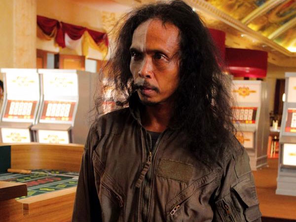 Akan Bersanding Dengan Keanu Reeves, Yayan Ruhian Ungkap Persiapannya Main di 'John Wick 3'