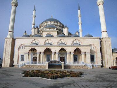 Tengok Masjid Akhmad Kadyrov, Masjid Terbesar di Eropa