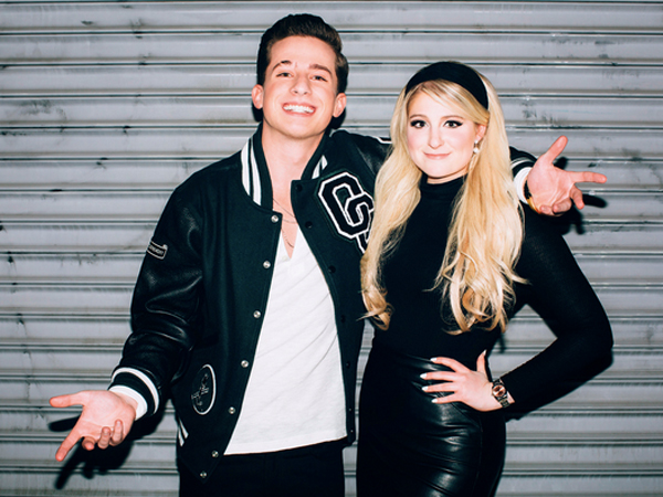 Ciuman di Panggung AMAs 2015, Charlie Puth dan Meghan Trainor Buat Heboh Penonton