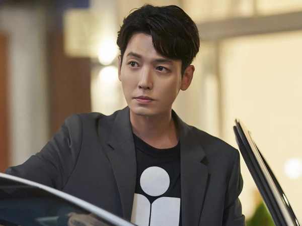 Jung Kyung Ho Akan Jadi Pasangan Kencan Buta Bae Yoon Kyung Lagi di Drama 'Wedding Impossible'