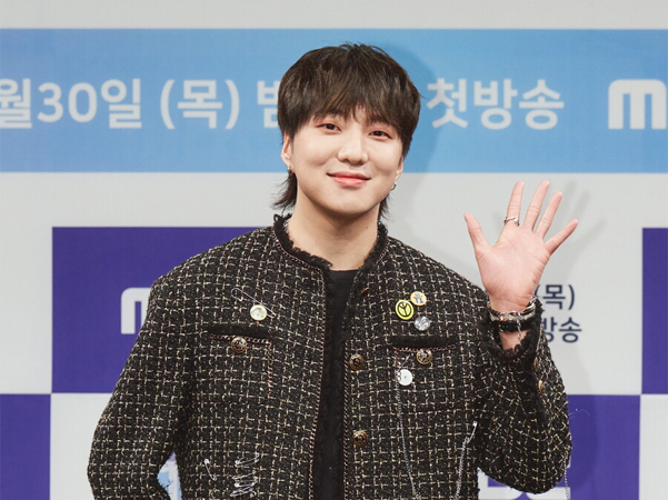 Kang Seung Yoon WINNER Tulis Surat untuk Fans, Pamit Berangkat Wajib Militer