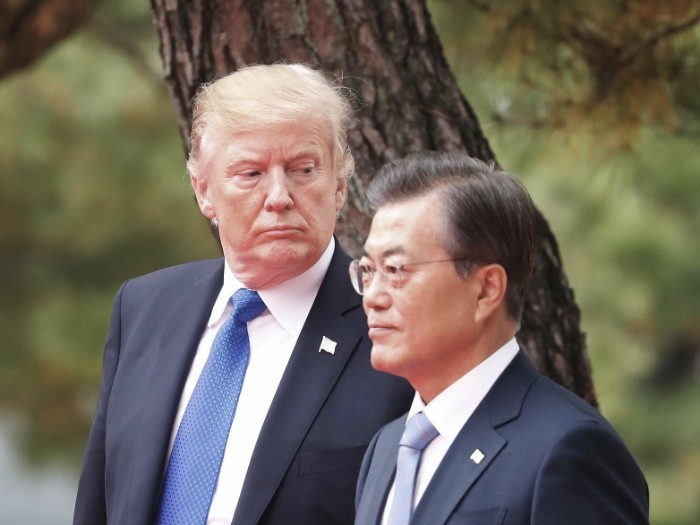 Donald Trump Minta Bantuan Korea untuk Atasi Pandemi Corona di Amerika