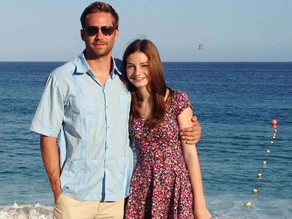 Kenang Setahun Kepergian Sang Ayah, Putri Mendiang Paul Walker Unggah Foto Masa Kecilnya