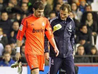 Casillas Cedera, Pique Akui Real Madrid Hadapi Kesulitan