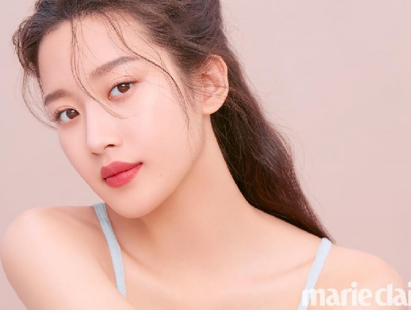 5 Skincare yang Dipakai Moon Ga Young dalam Drama 'True Beauty'