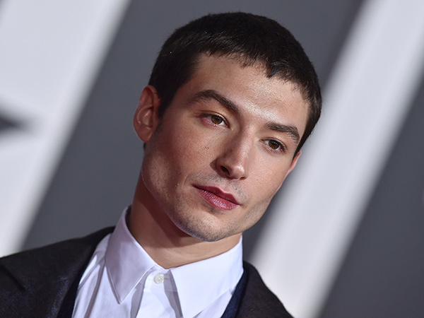 Ezra Miller Kembali Ditangkap karena Kasus Penyerangan