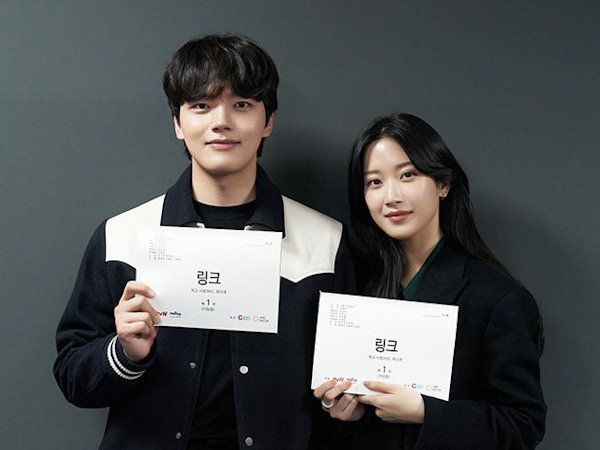 Yeo Jin Goo dan Moon Ga Young Hadiri Diskusi Naskah Drama Fantasi Romansa Terbaru