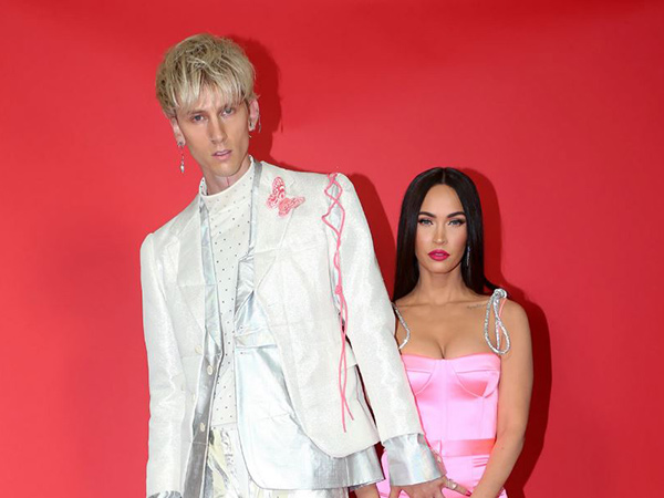 Machine Gun Kelly Ingin Undang BTS ke Pernikahannya dengan Megan Fox