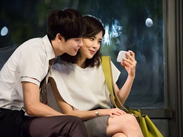 Tema ‘Noona-Dongsaeng’ di K-Drama Pengaruhi Pria Korea Untuk Nikahi Wanita Lebih Tua