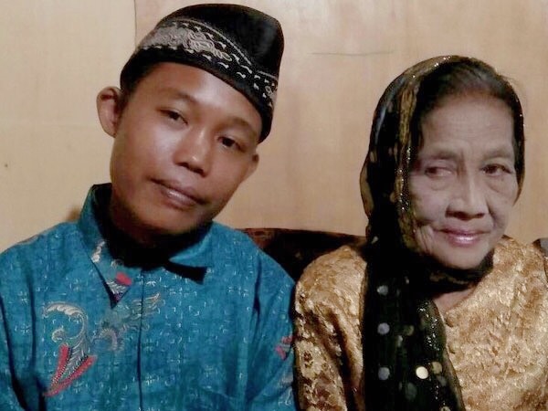 Bukan karena Harta, Inikah Alasan Sebenarnya ABG 16 Tahun Nikahi Nenek Rohaya?