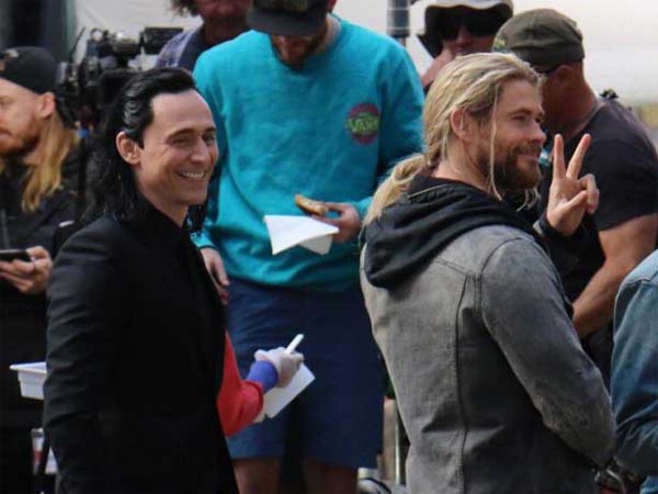 Bikin Penasaran dan Heboh Fans, Intip Keseruan di Lokasi Syuting ‘Thor: Ragnarok’