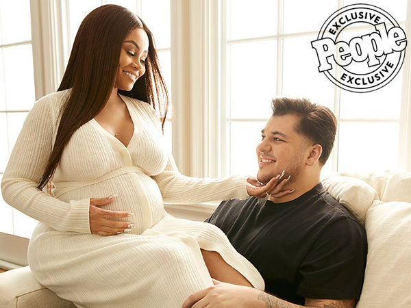 Perdana! Ini Dia Wajah Gemas Bayi Rob Kardashian dan Blac Chyna