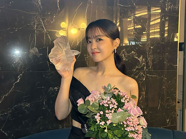 Congrats, Park Bo Young Menang Penghargaan Aktor Terbaik LEAFF 2023