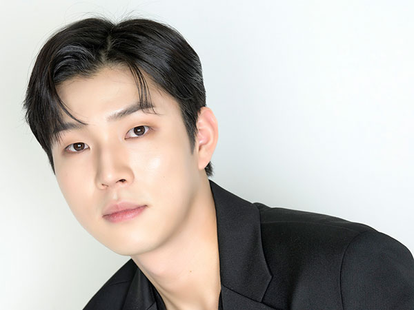 Aktor Yoo In Soo Diterima Wamil di Angkatan Udara Republik Korea