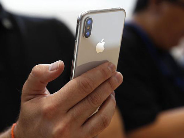 Dijual Belasan Juta, Ternyata Biaya Produksi iPhone X Cuma Segini