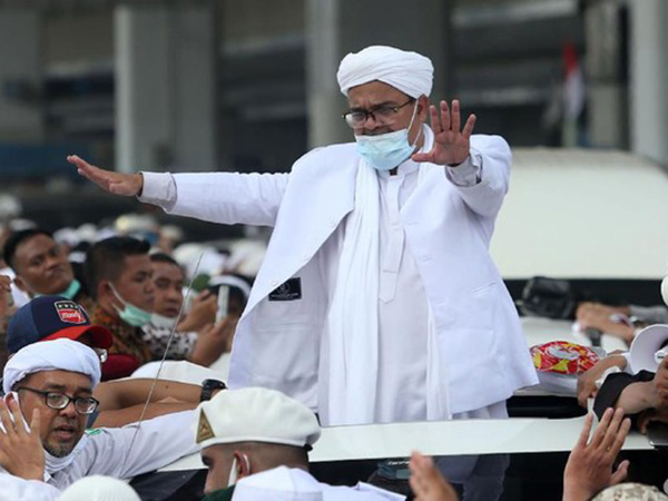 Buntut Kerumunan Habib Rizieq, Kapolda Metro Jaya dan Kapolda Jabar Dipecat