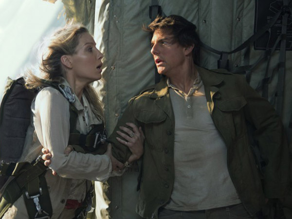 Lagi, Tom Cruise Lakukan Aksi Nekat Tanpa Stuntman di Film Terbaru 'The Mummy'