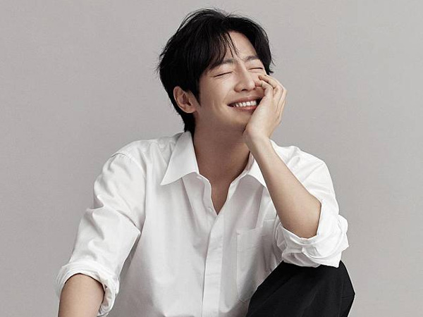 Agensi Tetap Bungkam Soal Detail Pernikahan Lee Sang Yeob