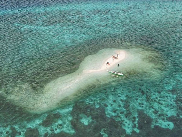 Spot-spot Cantik nan Memikat di Pulau Moyo yang Minimalis