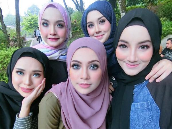 Ternyata Ini Kunci Dandanan Yang Pas Untuk Wanita Pemakai Hijab!