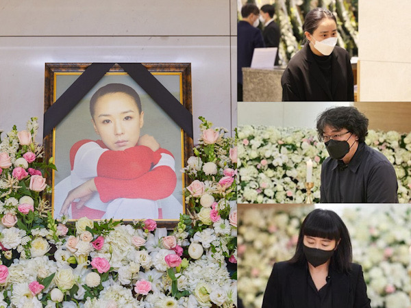 Sejumlah Artis Hadiri Pemakaman Aktris Kang Soo Yeon yang Meninggal Mendadak