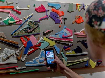 Seru, 'Nike' Ajak Fans Ciptakan Sneaker Sendiri Melalui 'Magnet Kulkas'!