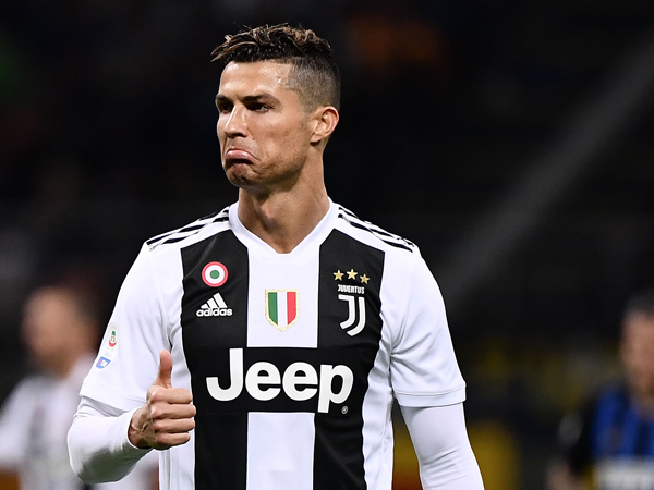 Kondisi Cristiano Ronaldo yang Positif Covid-19, Batal Main Lawan Barcelona?