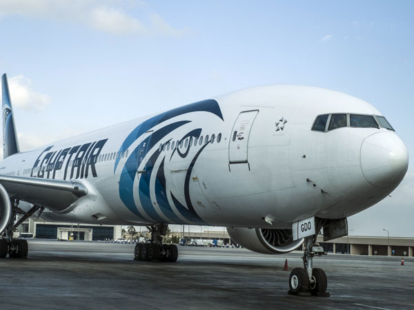 Penyelidikan Terbaru Ungkap Pesawat EgyptAir Jatuh Karena iPhone Meledak?