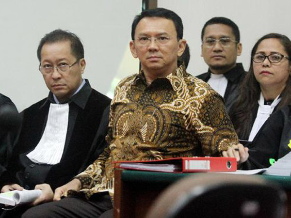 Fakta Bertentangan, Kuasa Hukum Yakin Ahok Bakal Bebas dari Dugaan Penistaan Agama?