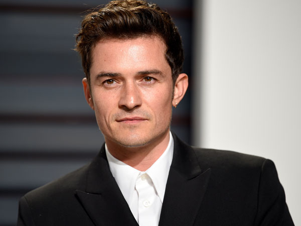 Curhat Orlando Bloom Soal Foto Bugilnya Saat Liburan Bersama Katy Perry Tersebar Luas