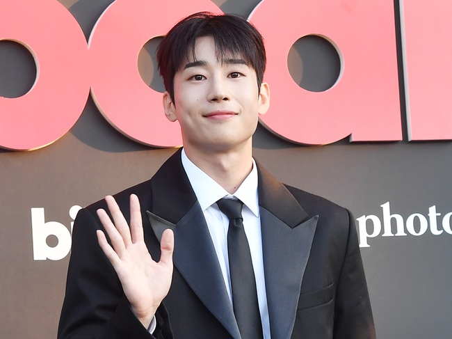 Han Seung Woo Berpisah dengan IST Entertainment Setelah 8 Tahun