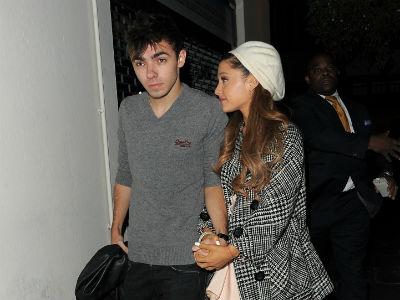 Mesranya! Nathan Sykes Jadi 'Kru Backstage' Konser Ariana Grande!