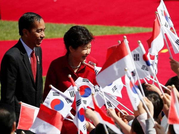 Alunan Angklung 'Bengawan Solo' Dimainkan Saat Pertemuan Pemimpin Asia di Korea Selatan