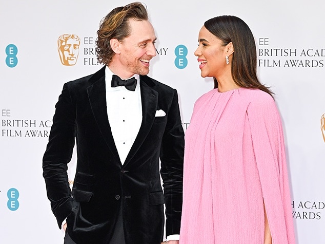 Tom Hiddleston Konfirmasi Telah Bertunangan