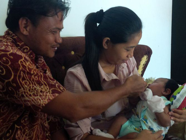 Cerita Dibalik Pemberian Nama Bayi Joko Widodo Ma'ruf Asal Sragen yang Viral