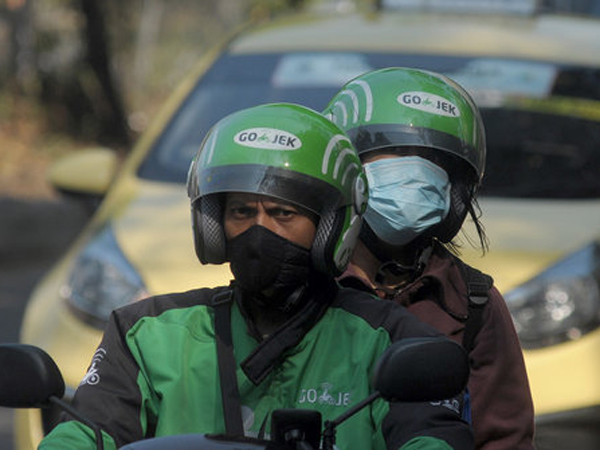 Transportasi Massal Masih Perlu Ditata, Jokowi Akan Cantumkan Ojek dan Taksi Online dalam UU