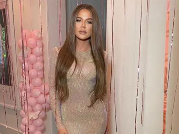 Khloe Kardashian Pesta Ultah di Tengah Pandemi, Sedia Masker dan Hand Sanitizer Spesial