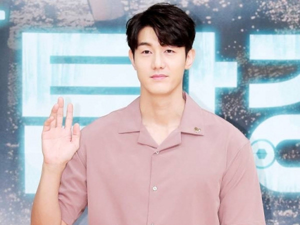 Aktor Lee Ki Woo Akan Kembali ke Layar Lebar Lewat Film 'Exposure'