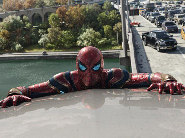 Spider-Man: No Way Home Kembali Puncaki Box Office Amerika Setelah 9 Bulan