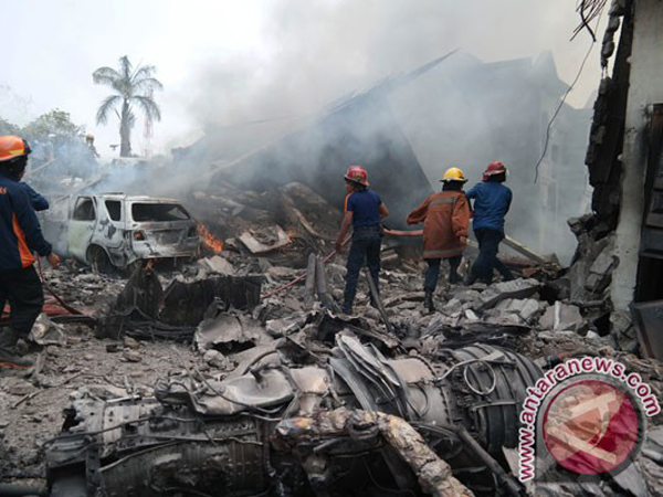 TNI AU Cari Tahu Penyebab dan Detail Pesawat C-130B Hercules yang Jatuh di Medan