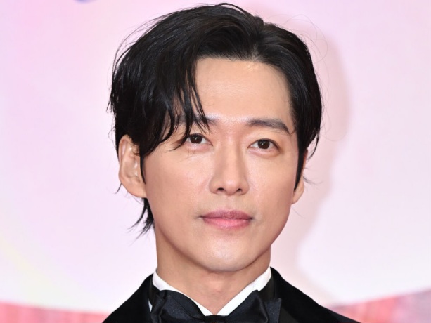 Namgoong Min Pertimbangkan Main Drama Baru KBS 'The Perfect Marriage'