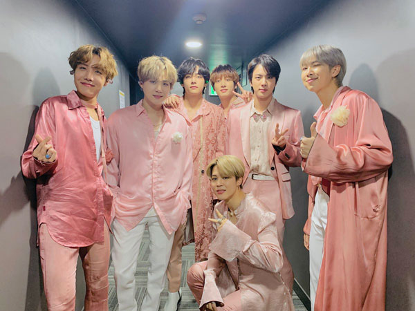 Belum Tergeser, BTS Puncaki Chart Billboard Social 50 Selama Setahun Penuh!