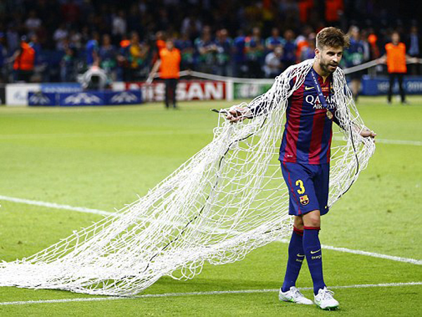 Barcelona Juara Liga Champions, Gerard Pique Bawa Pulang Jaring Gawang Stadion Olympia